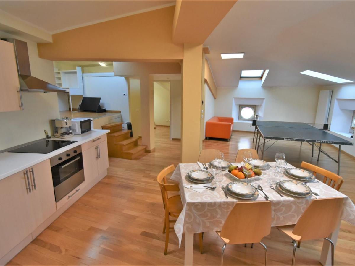 Apartment Duomo Mansarda By Interhome Iseo Eksteriør bilde