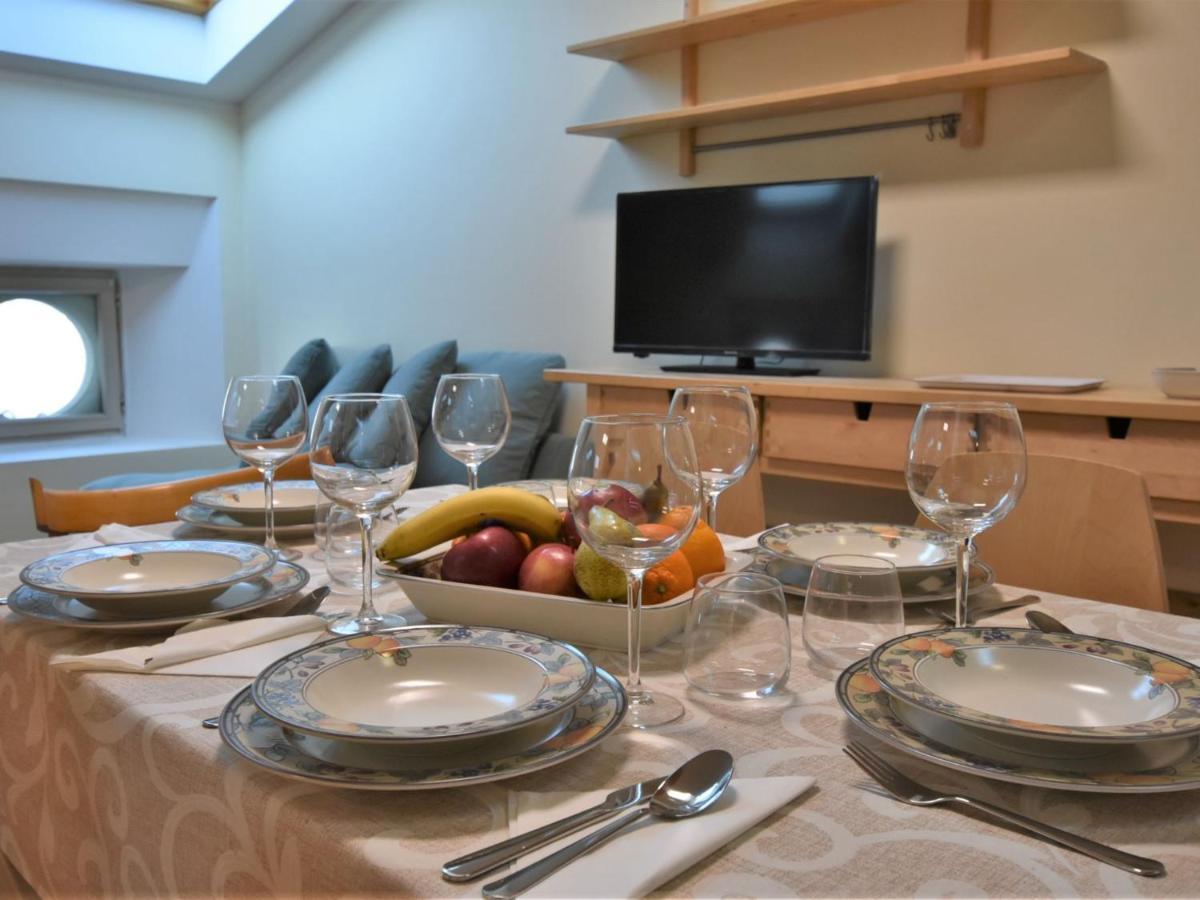 Apartment Duomo Mansarda By Interhome Iseo Eksteriør bilde